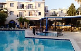 Hilltop Gardens Hotel Apartments